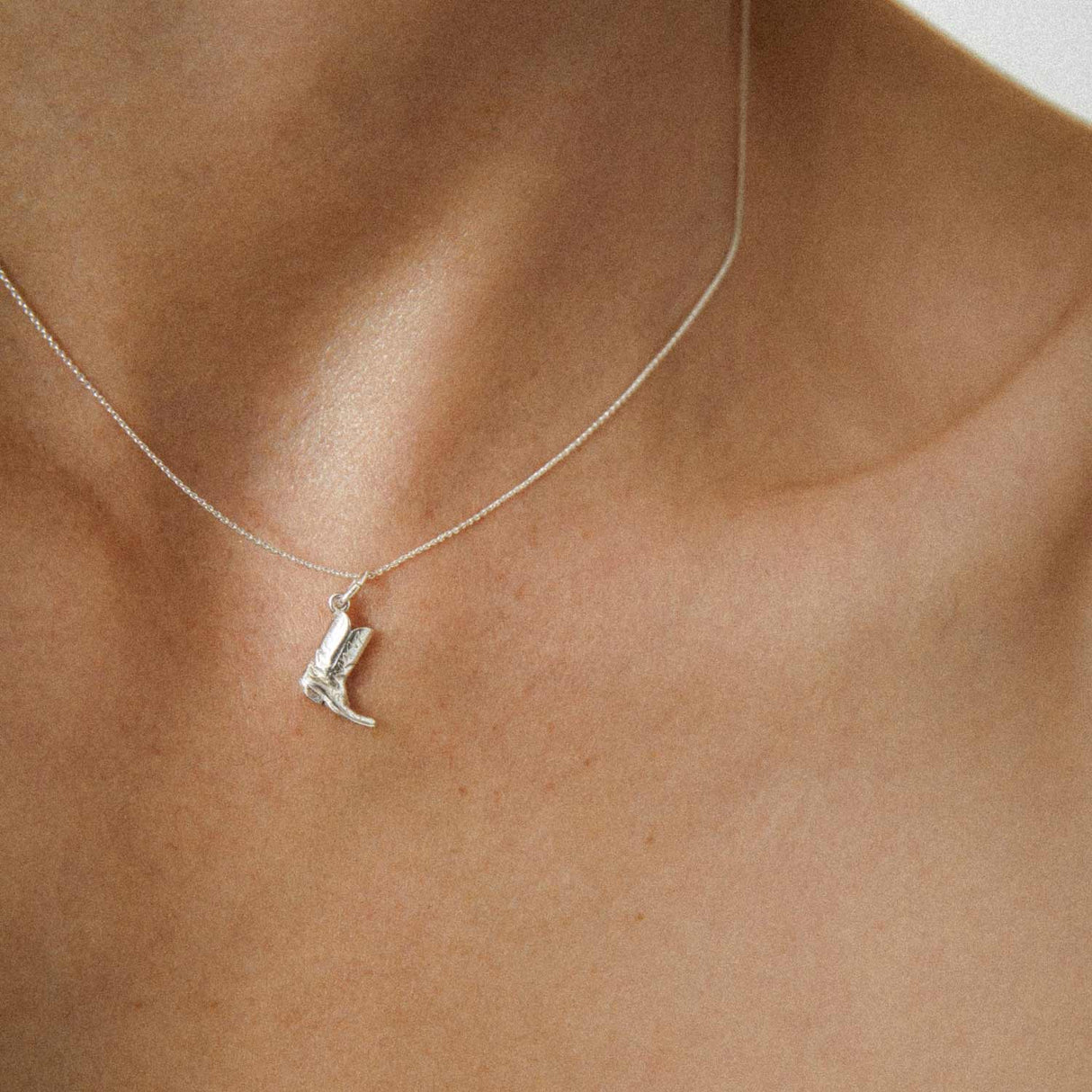 AIDA Impact THE BIGGER BOOT MINI NECKLACE, Silver