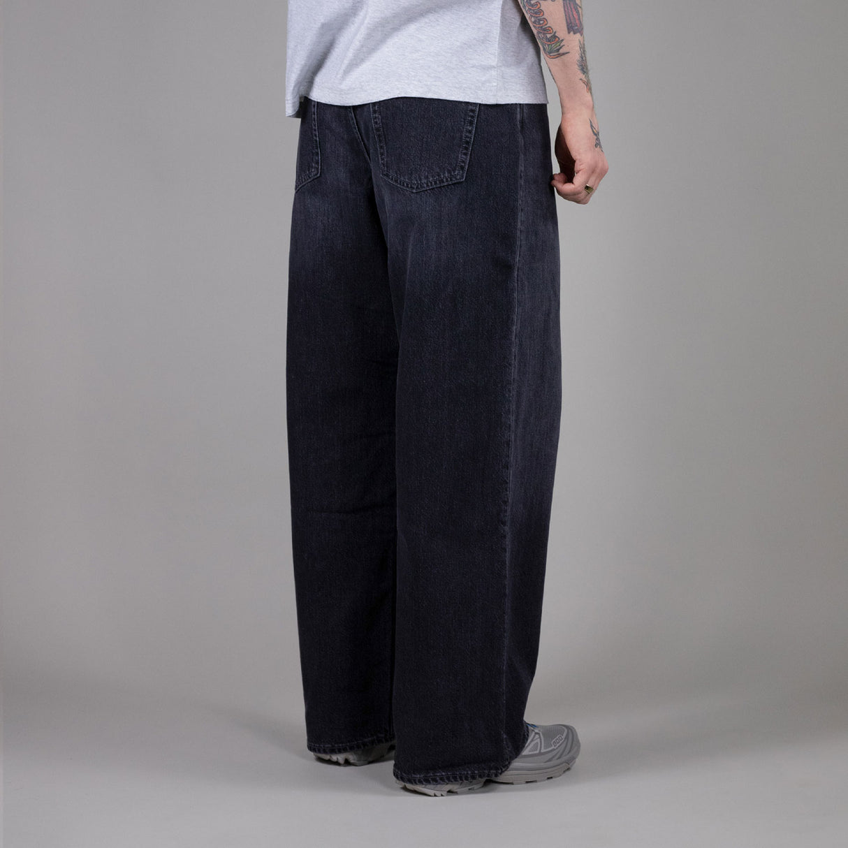 Acne Studios LOOSE FIT JEANS 1981M, Black