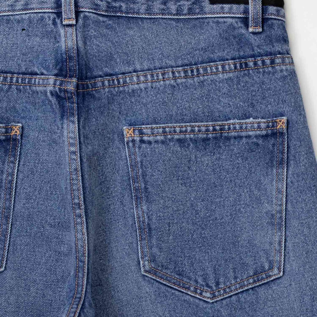 Adnym ABO 242, Trash Blue