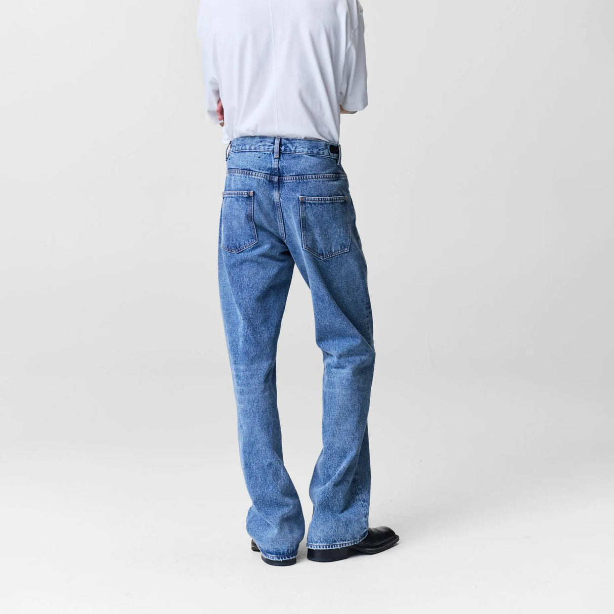 Adnym ABO 242, Trash Blue