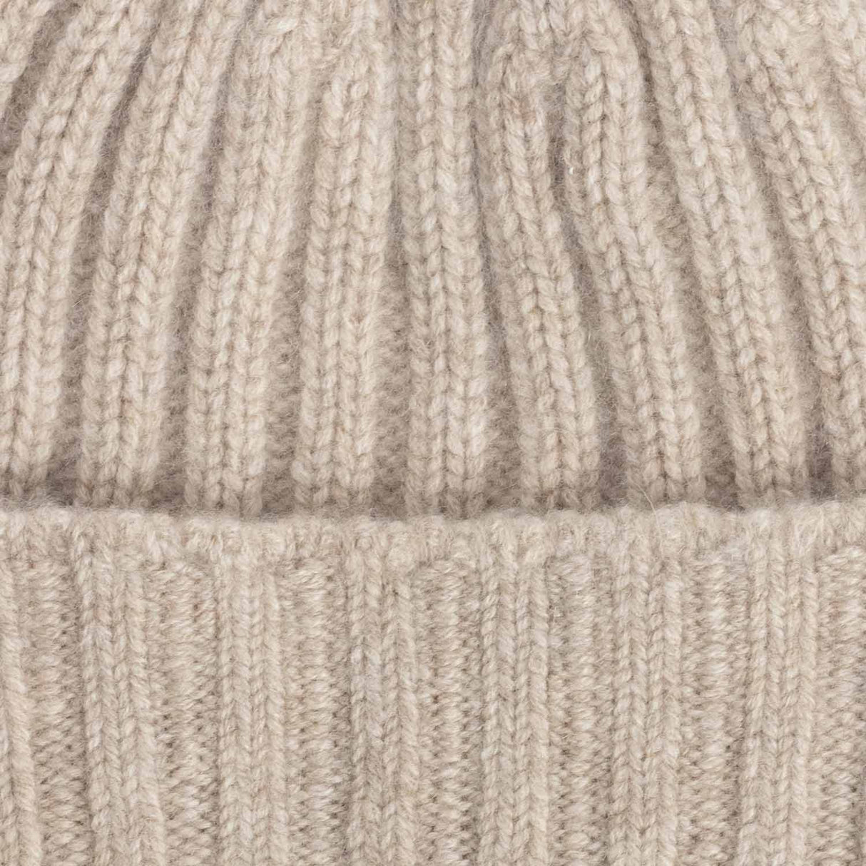 câbleami CASHMERE RIB WATCH HAT, Light Beige