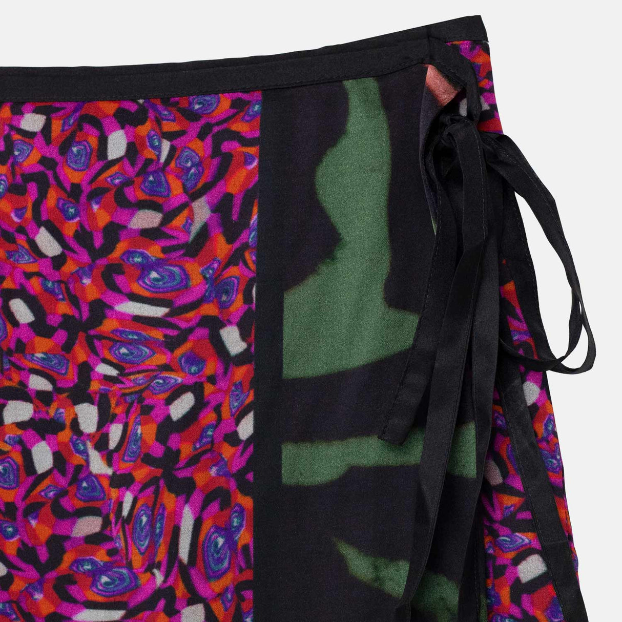 Dries Van Noten SHORT WRAP SKIRT, Dessin A