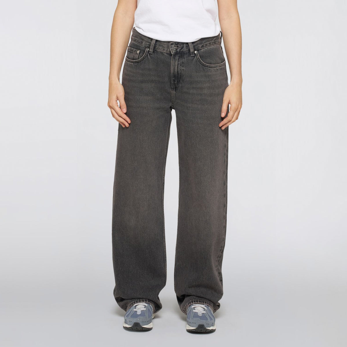 Edwin W' LEXIE PANT, Black Dravite Wash