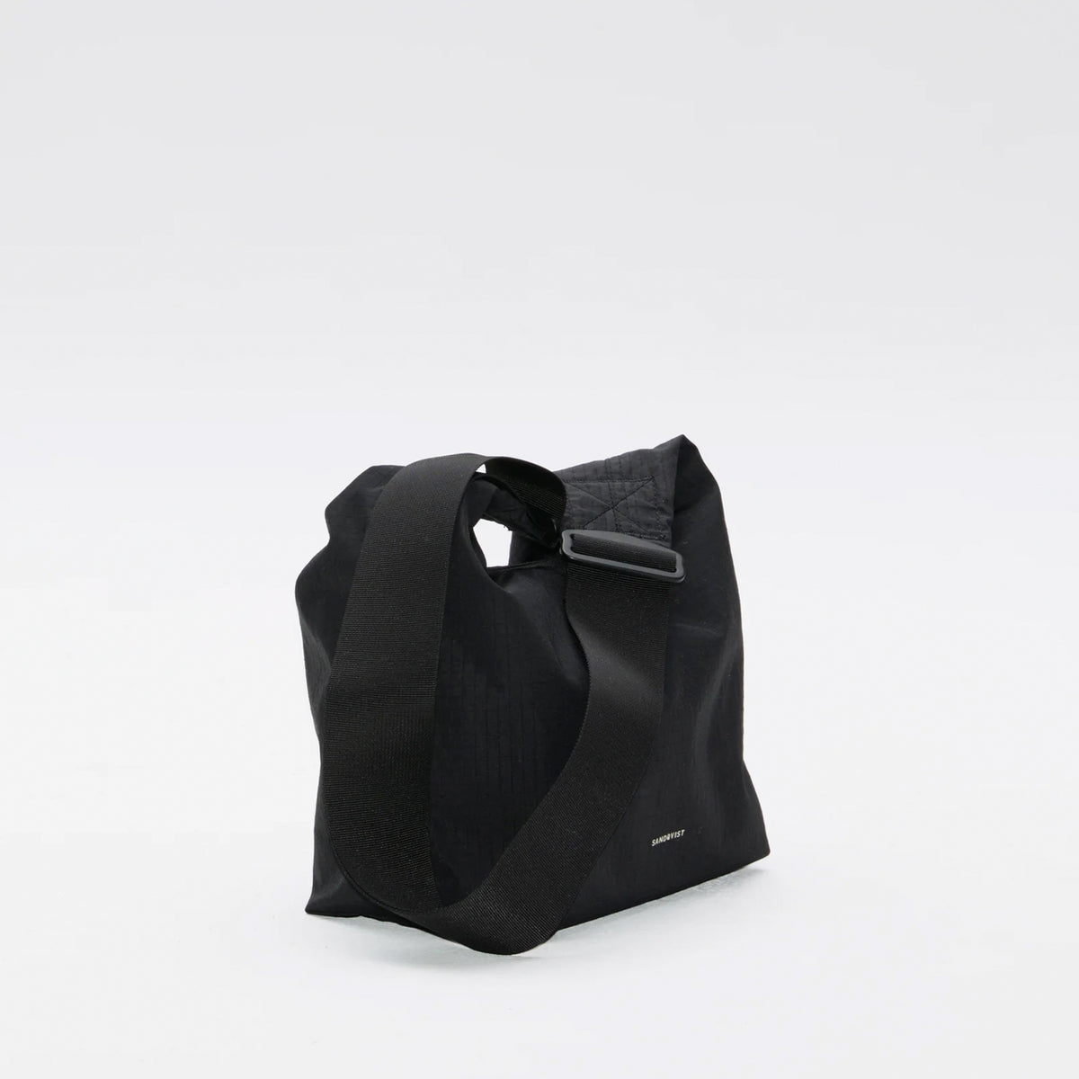 Sandqvist GRID SHOULDERBAG MINI, Black