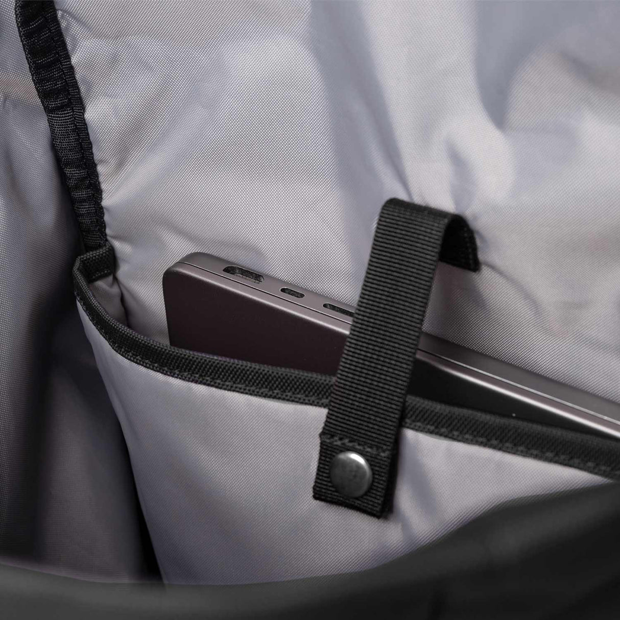 Sandqvist ICON ROLLTOP BACKPACK L, Black