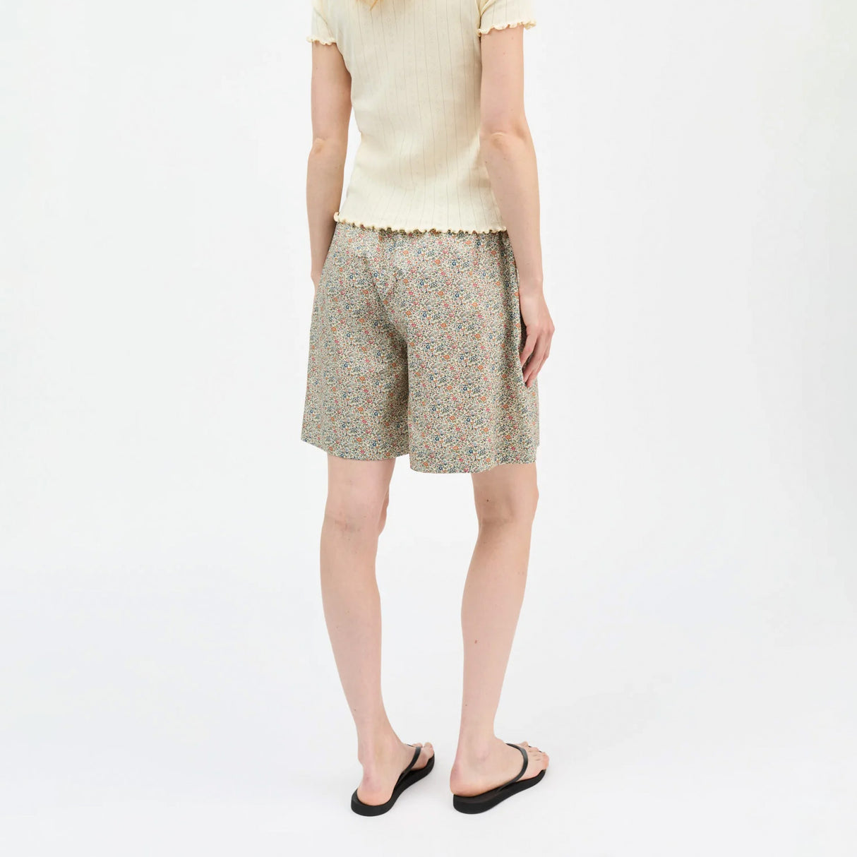 Skall Studio EDGAR SHORTS, Flower Field