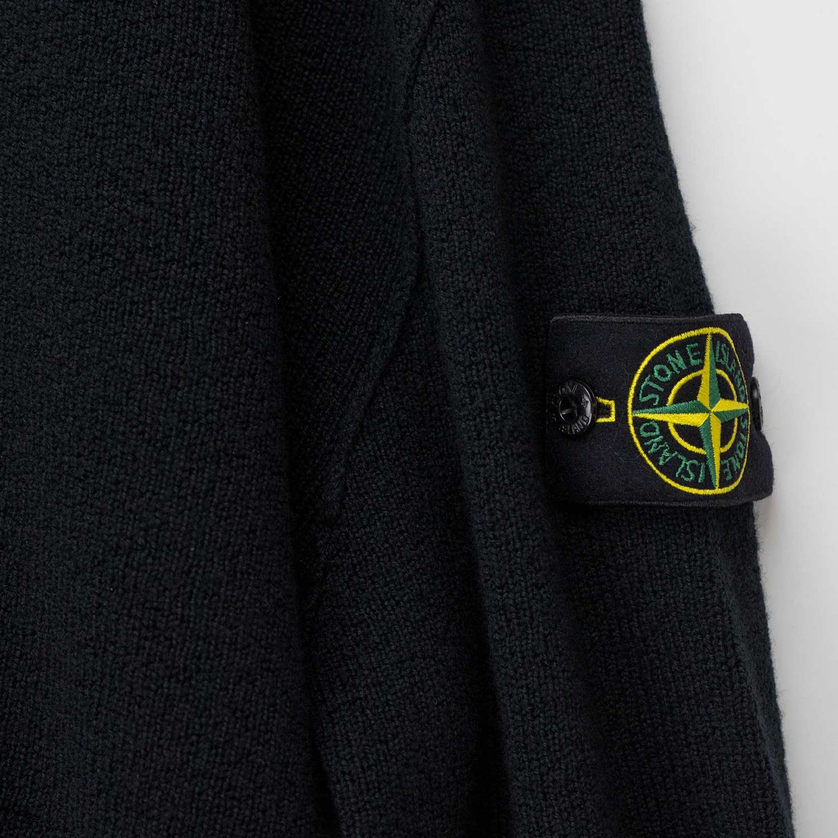 Stone Island 5100010 LOOSE-FIT V-NECK CARDIGAN, Black