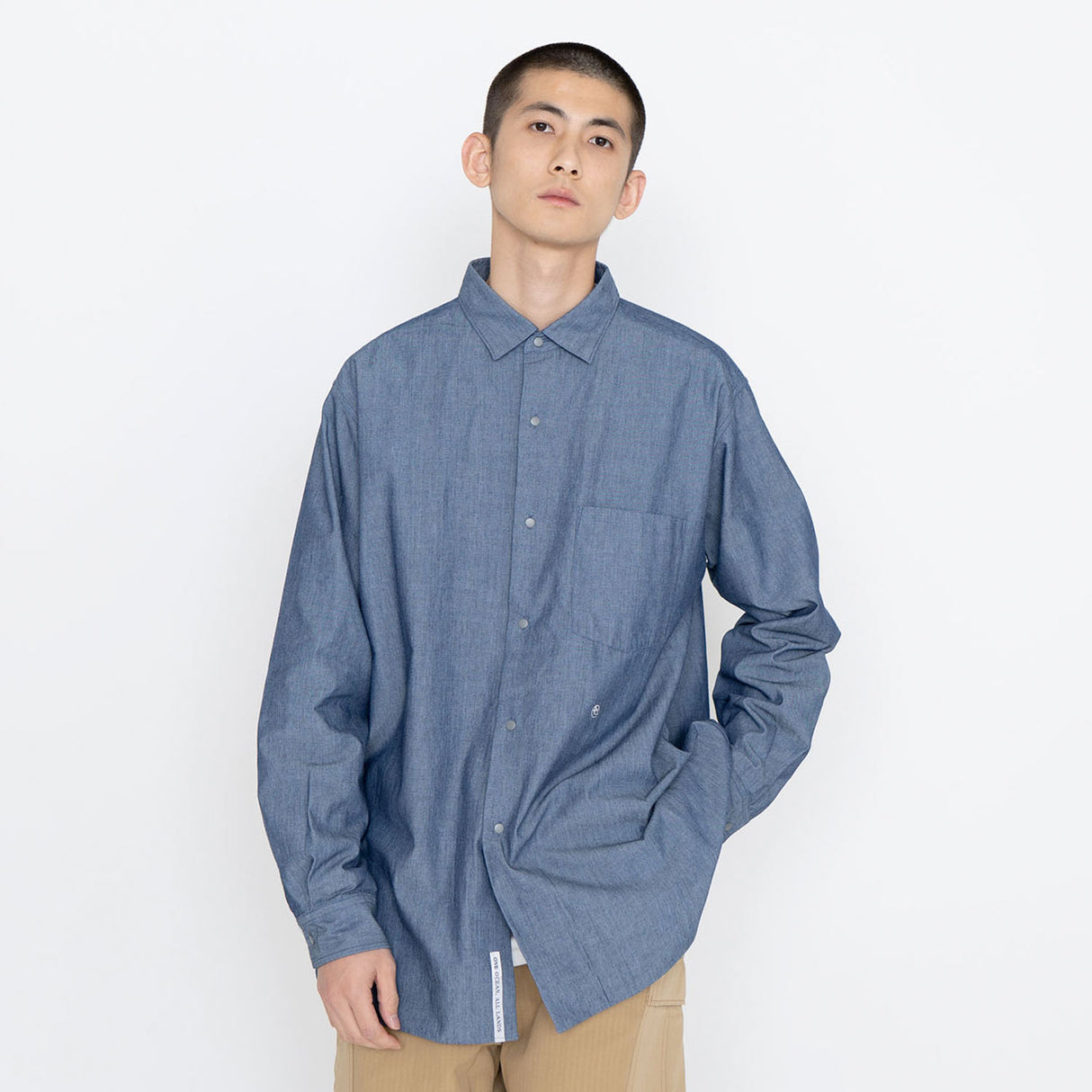 nanamica REGULAR COLLAR CHAMBRAY SHIRT, Indigo Bleach