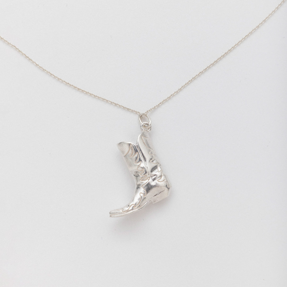 AIDA Impact THE BIGGER BOOT NECKLACE, Silver