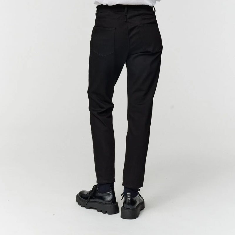 Adnym Atelier ACA 162, Black