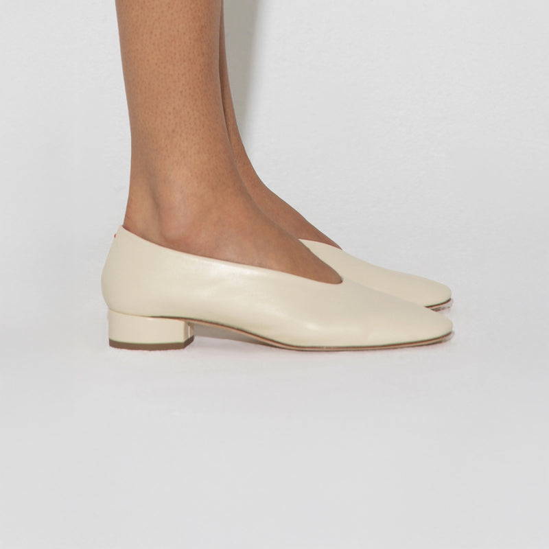 Aeyde DELIA NAPPA LEATHER, Creamy