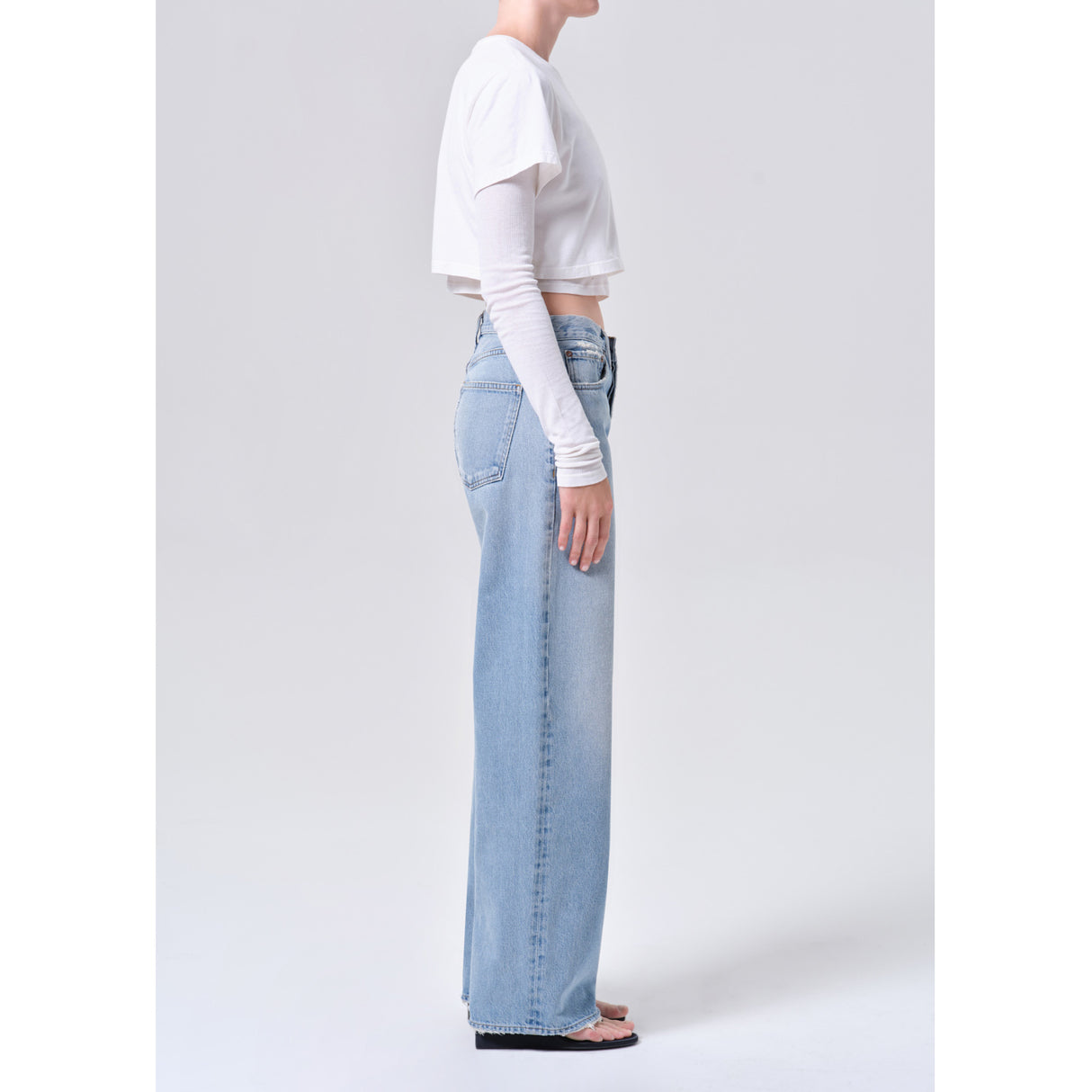 Agolde ARC JEAN 32, Orten