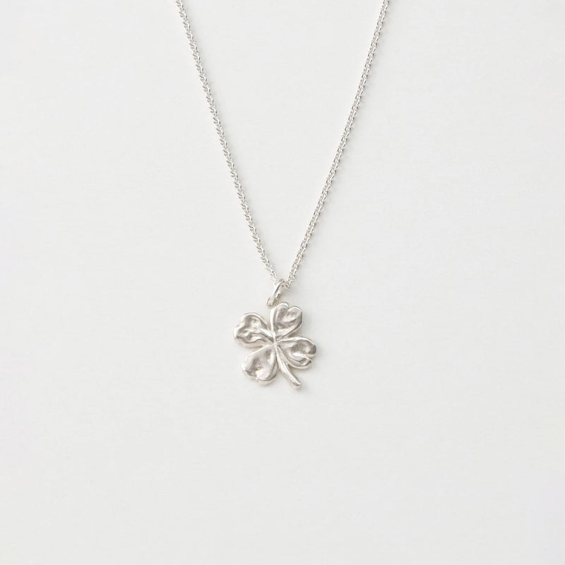 AIDA Impact x Hypend LUCKY CLOVER NECKLACE, Silver