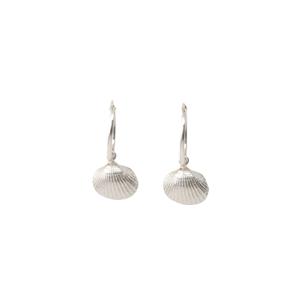 SEASHELL HOOP EARRINGS, Silver