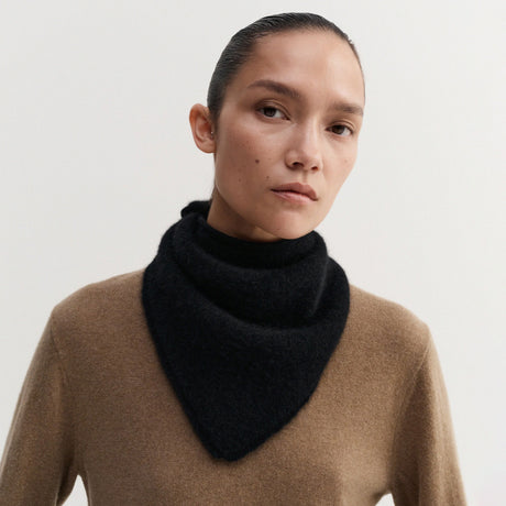 Almada Label BINI SCARF, Black