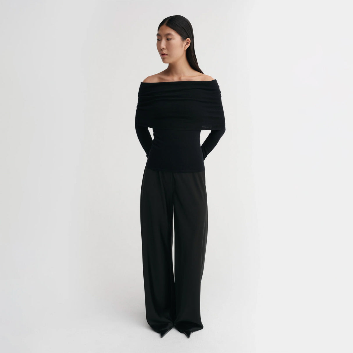 Almada Label CARA OFF SHOULDER TOP, Black