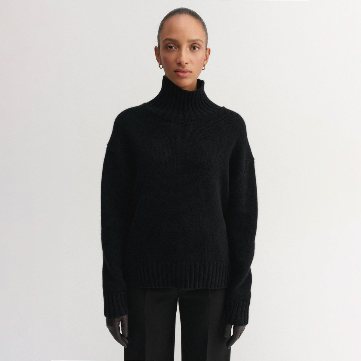 Almada Label NOLA TURTLENECK SWEATER, Black