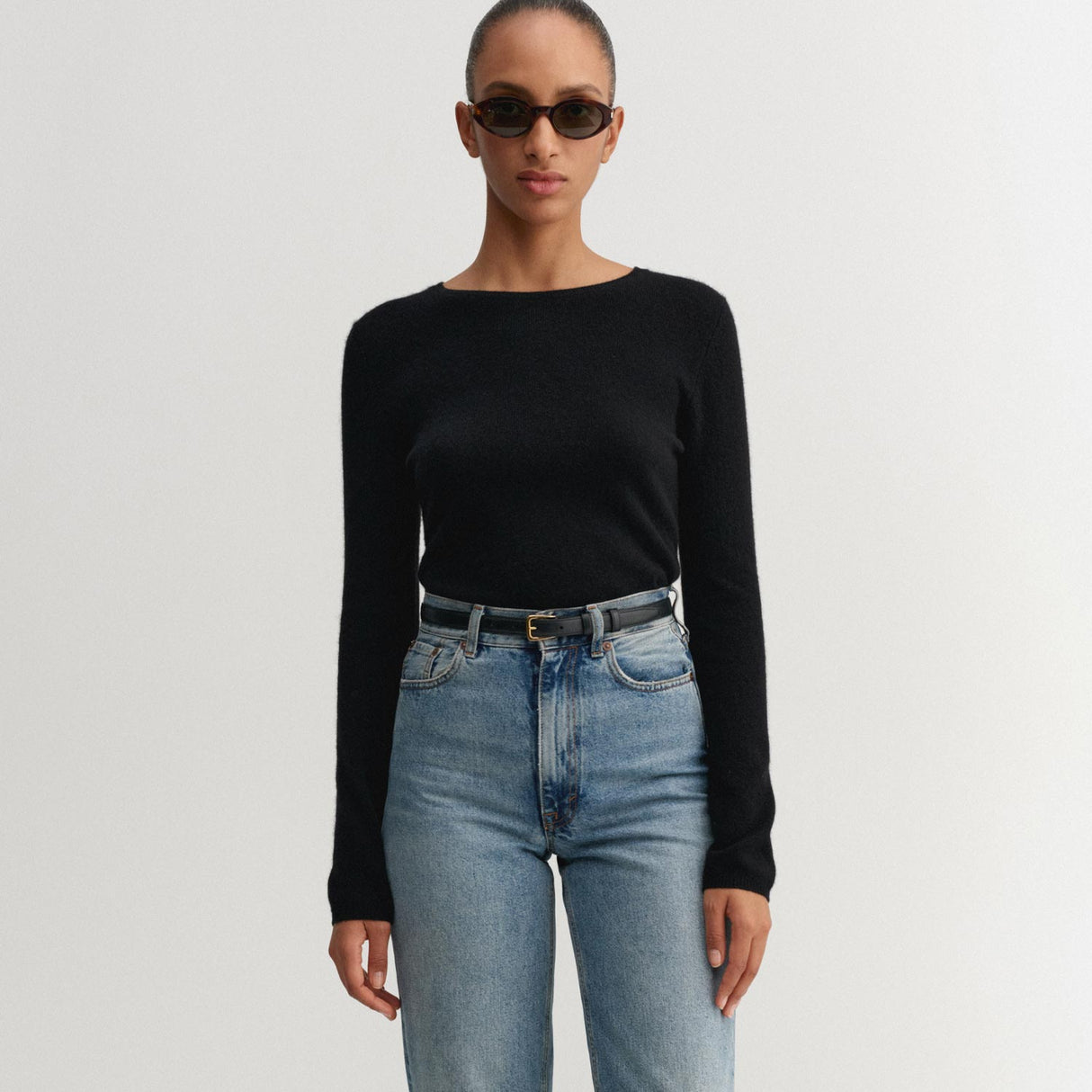 Almada Label AWA CREWNECK SWEATER, Black