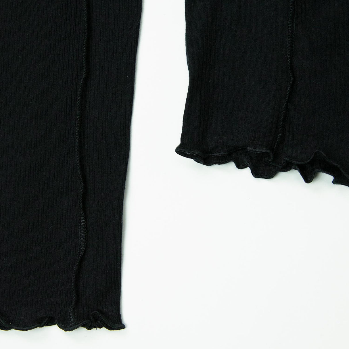 Baserange OMATO TURTLENECK, Black