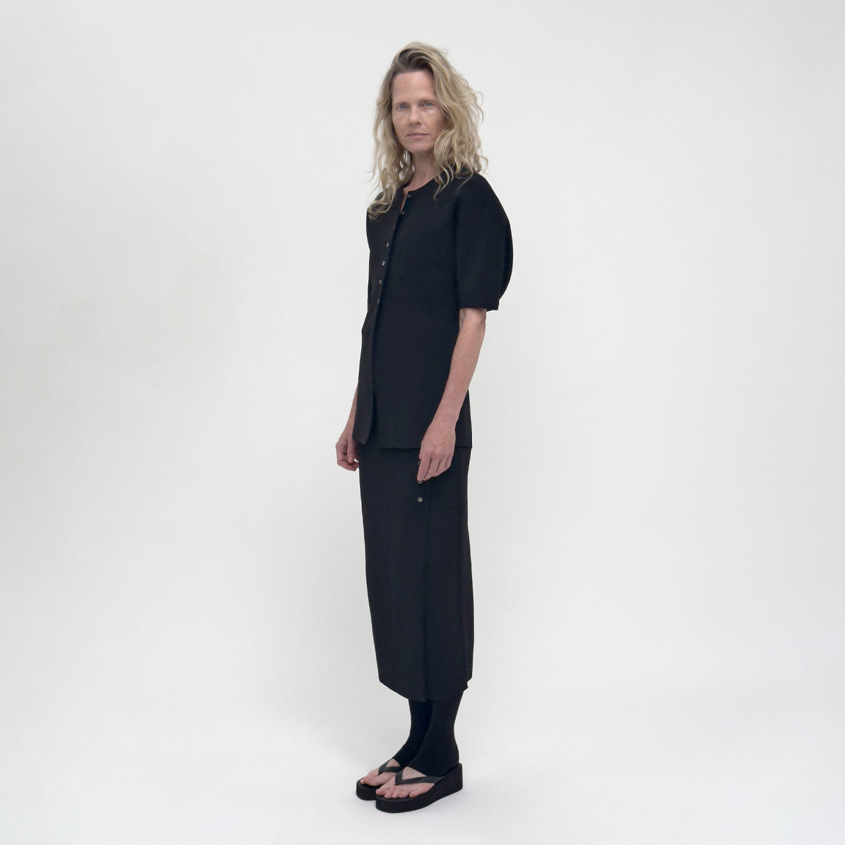 Birrot LAY3 HALF-SLEEVE BLOUSE, Black