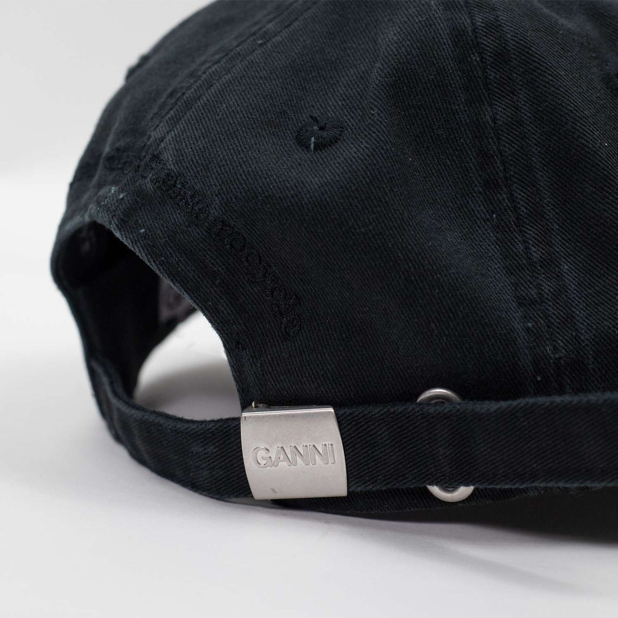 Ganni A6900 CANVAS CAP EMB, Black