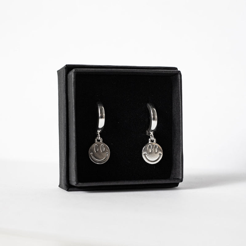 Laura Vartio SMILEY EARRINGS, Silver