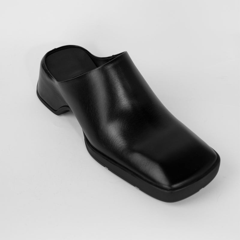 Miista AMOY BLACK MULES, Black