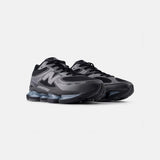 New Balance U2000EA, Black/Dark Silver Metallic/Light Chrome Blue