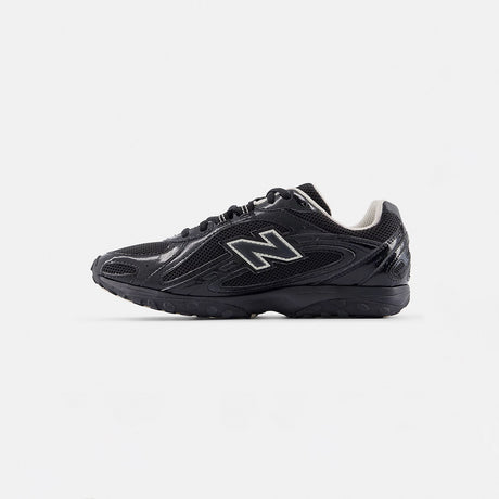 New Balance U204LMRA, Black/Timberwolf