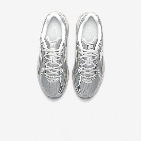 New Balance U7405I7, Metallic Silver/Metallic Silver