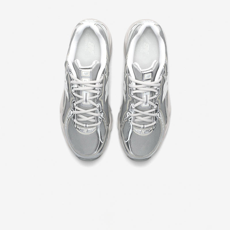 New Balance U7405I7, Metallic Silver/Metallic Silver