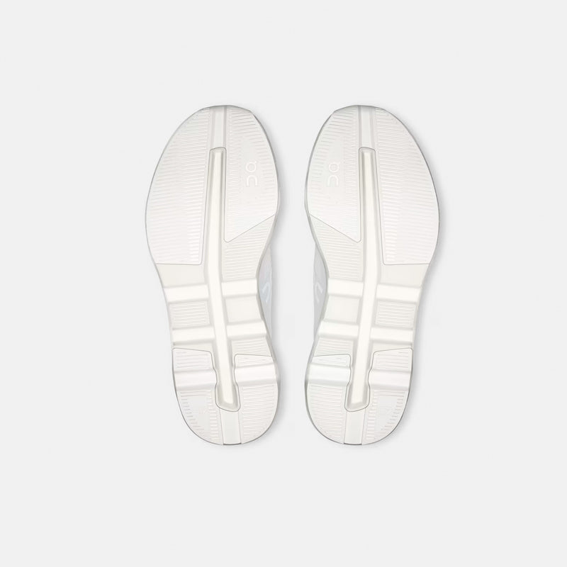 On W'S CLOUDZONE, White