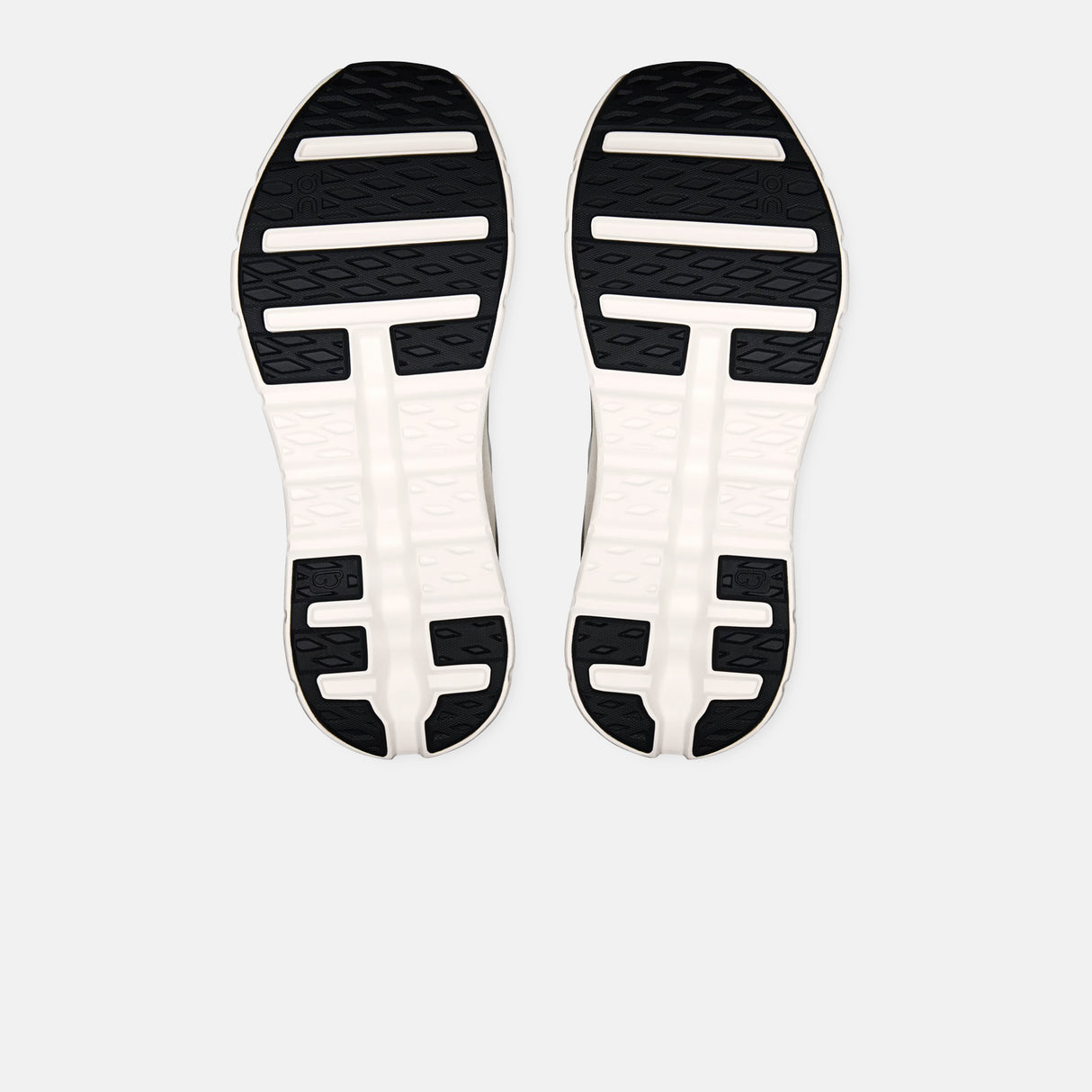 On W' CLOUDTILT REMIX, Black/Ivory