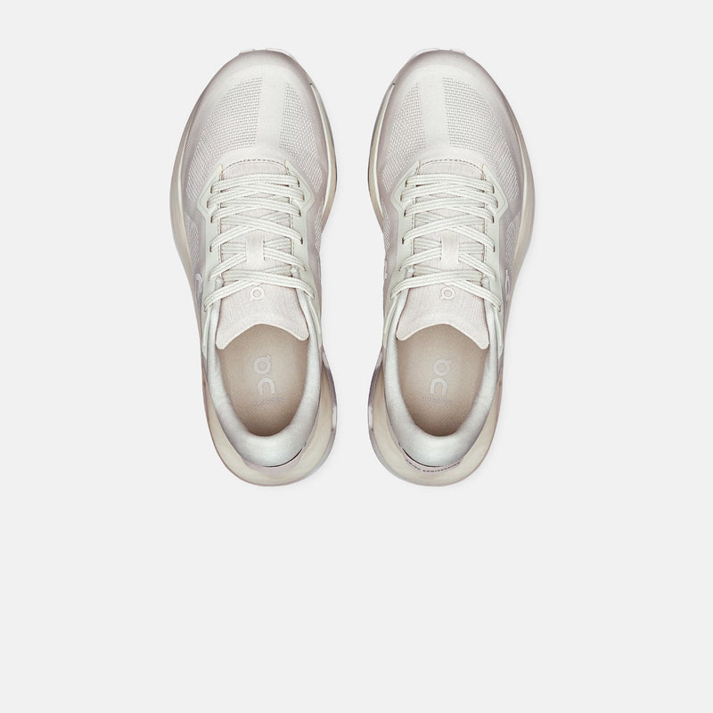 On W'S CLOUDZONE, Pearl/Truffle