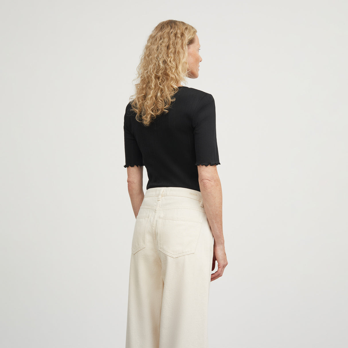 Skall Studio EDIE TEE, Black