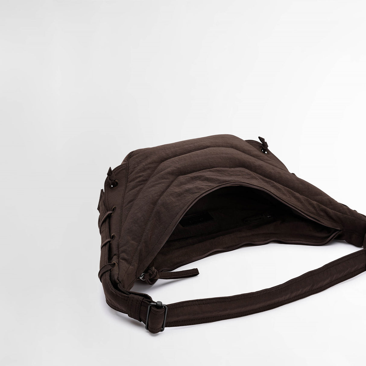 Lemaire SMALL SOFT GAME BAG, Dark Chocolate