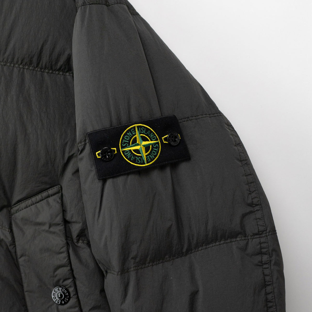 Stone Island 4100109 CRINKLE REPS NY DOWN JACKET, Lead Grey