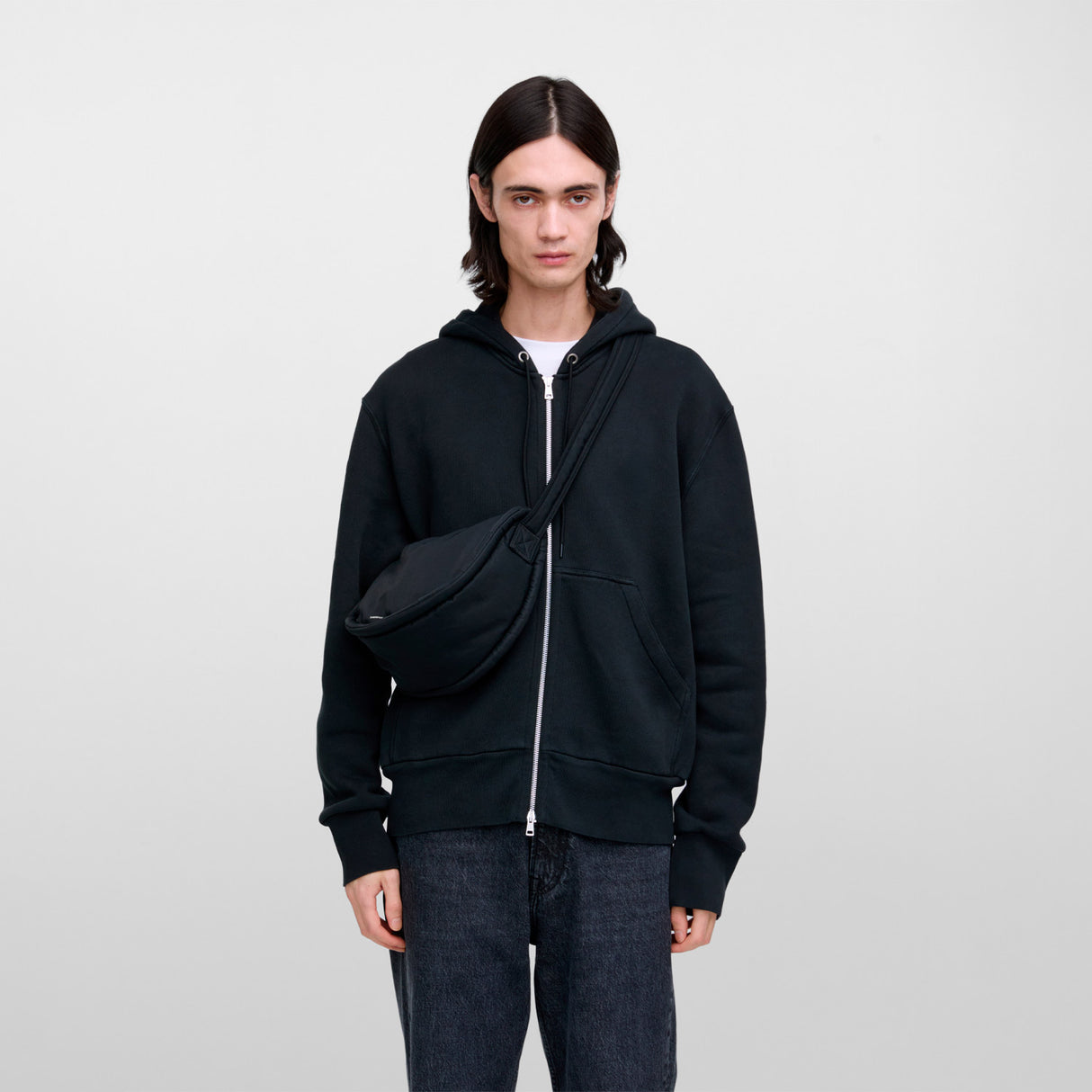 Sandqvist CURVE CROSSBODY ROUND S, Black