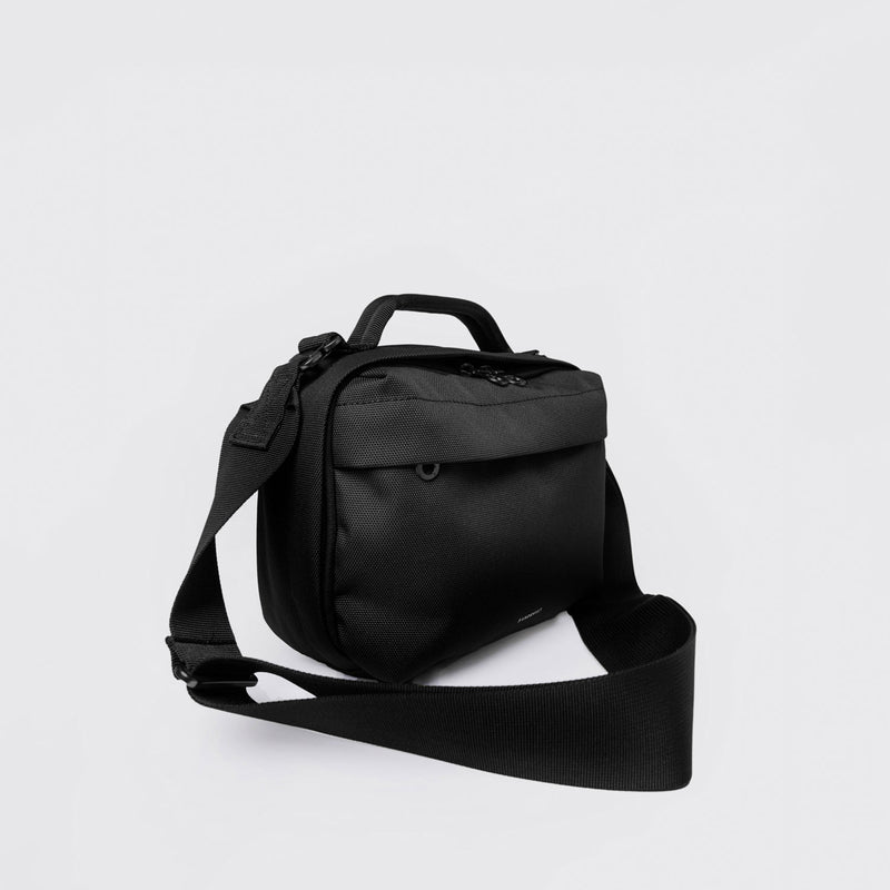 Sandqvist GO SHOULDER BAG, Black