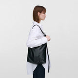 Sandqvist LEATHER SHOPPER BAG, Black