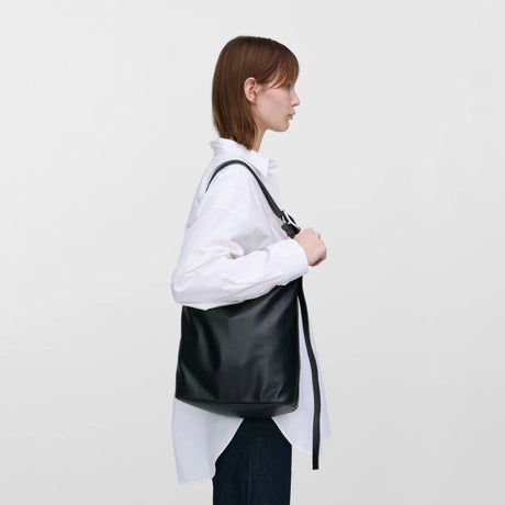 Sandqvist LEATHER SHOPPER BAG, Black