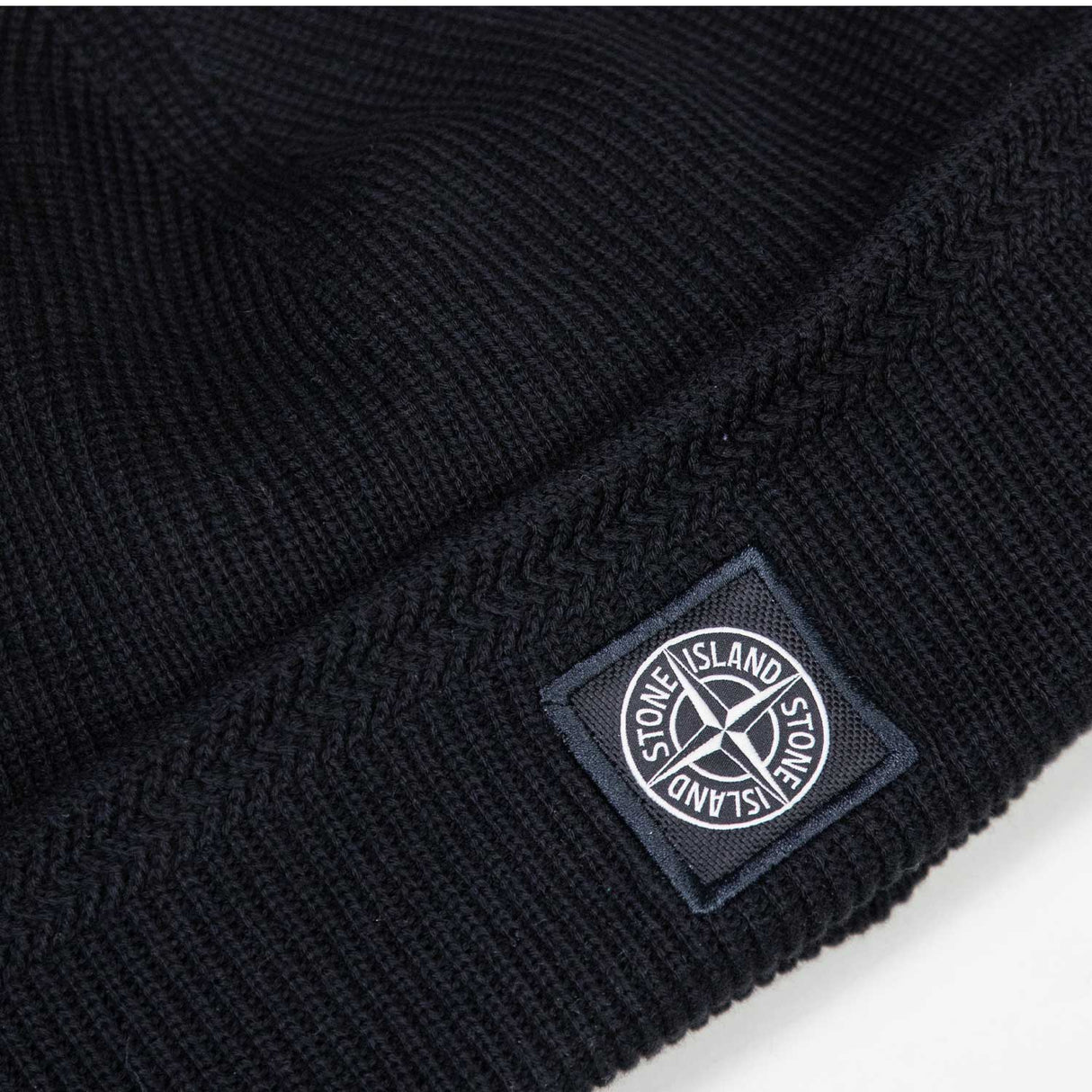 Stone Island N100102 BEANIE, Black
