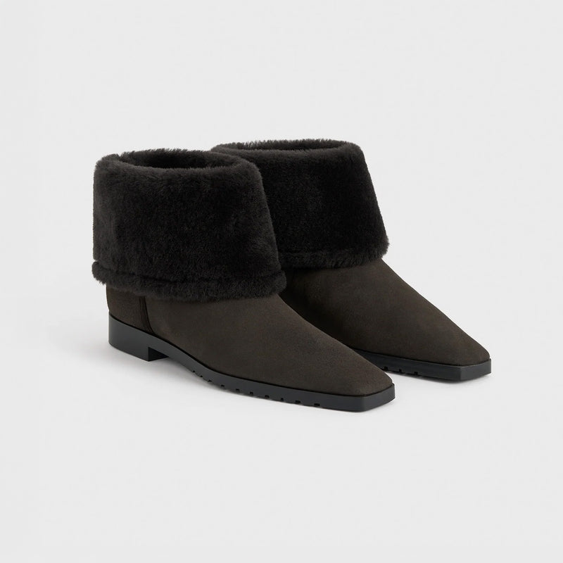 TOTEME FOLD-DOWN SHEARLING BOOTS, Pepper