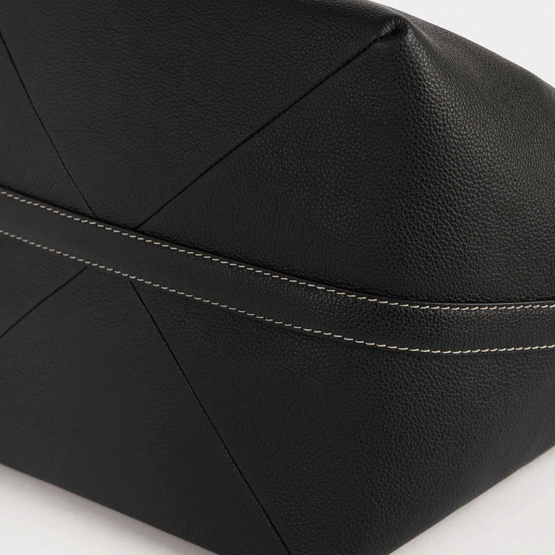 TOTEME GRAINED-LEATHER BELTED TOTE, Black