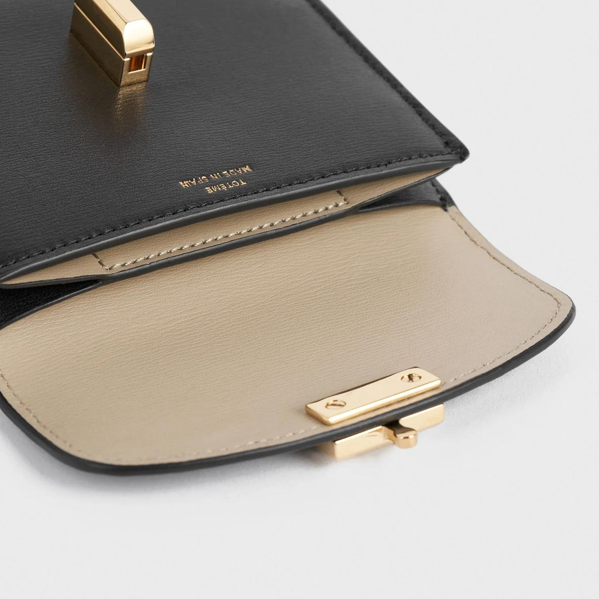 TOTEME T-LOCK LEATHER CARDHOLDER, Black