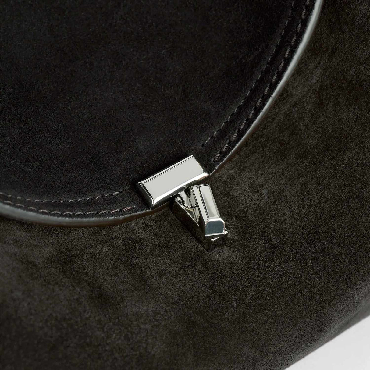 TOTEME T-LOCK SUEDE TOP HANDLE, Espresso