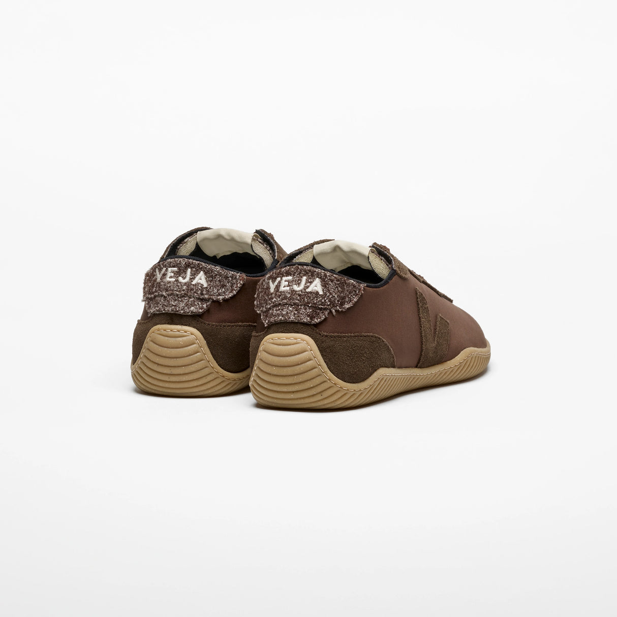 Veja JITSU VEJA X BASERANGE, Walnut/Eagle