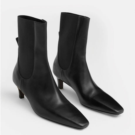 TOTEME THE MID HEEL LEATHER BOOT, Black